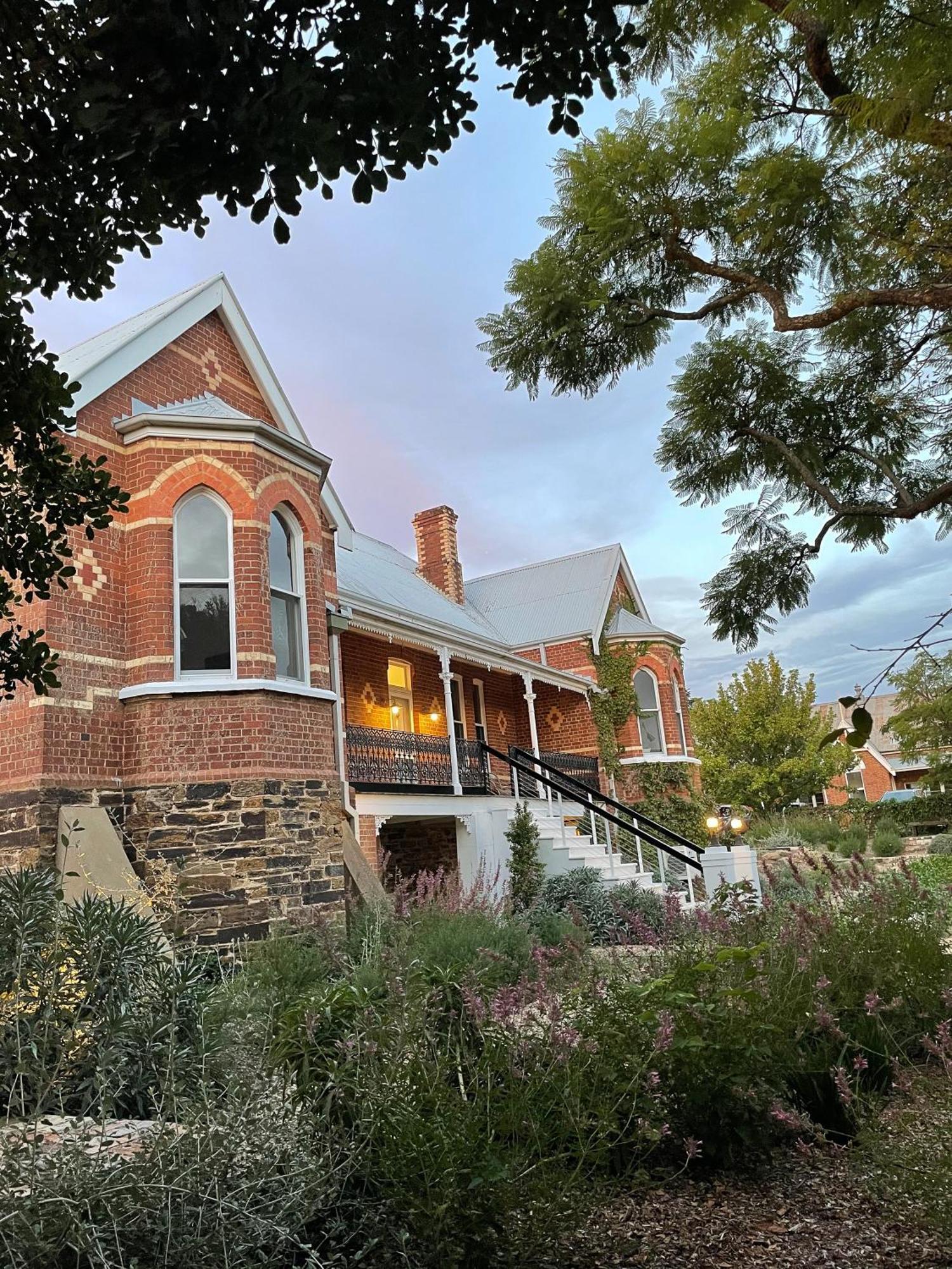Flash Jacks Of Gundagai Exterior photo