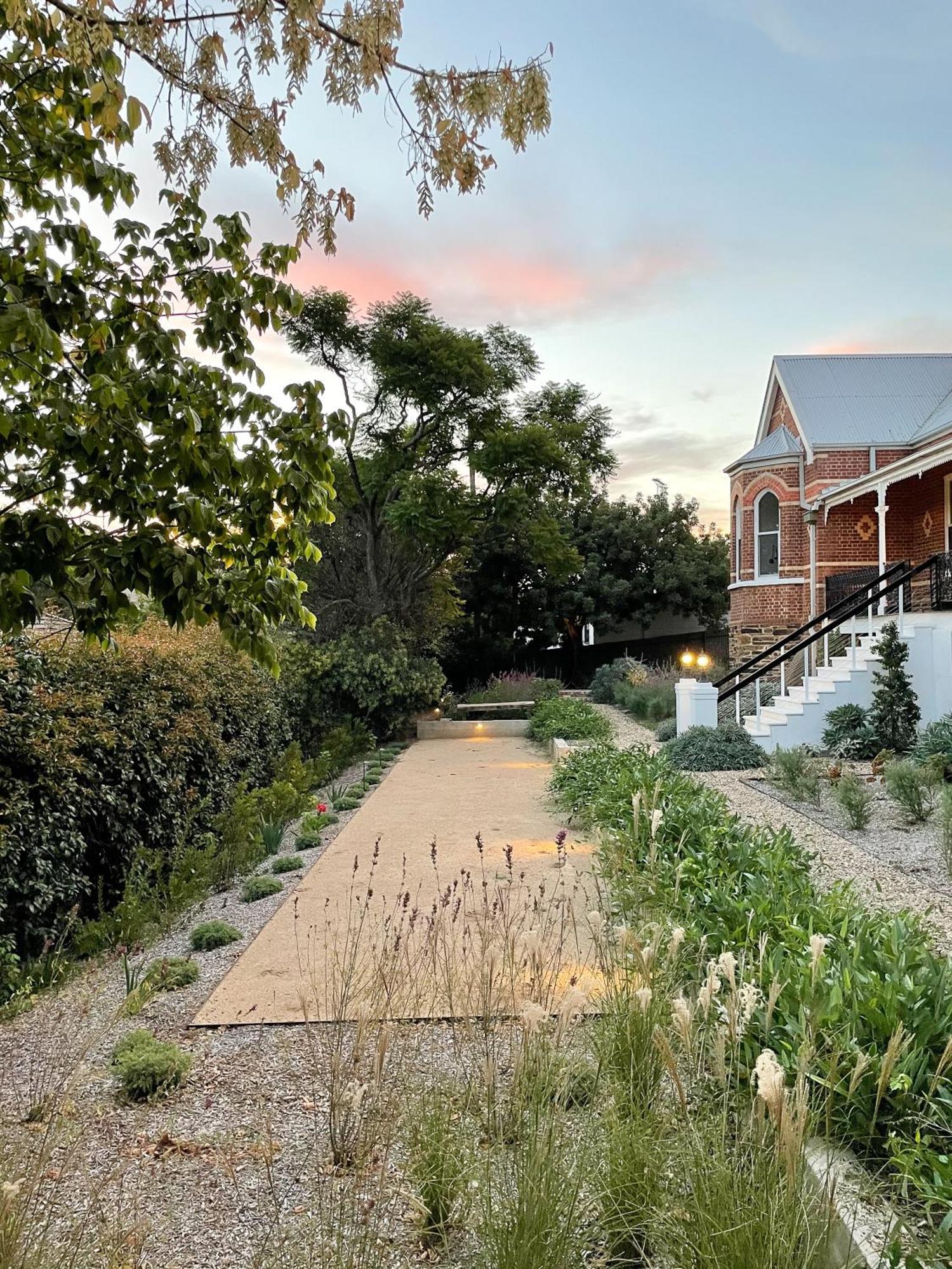 Flash Jacks Of Gundagai Exterior photo